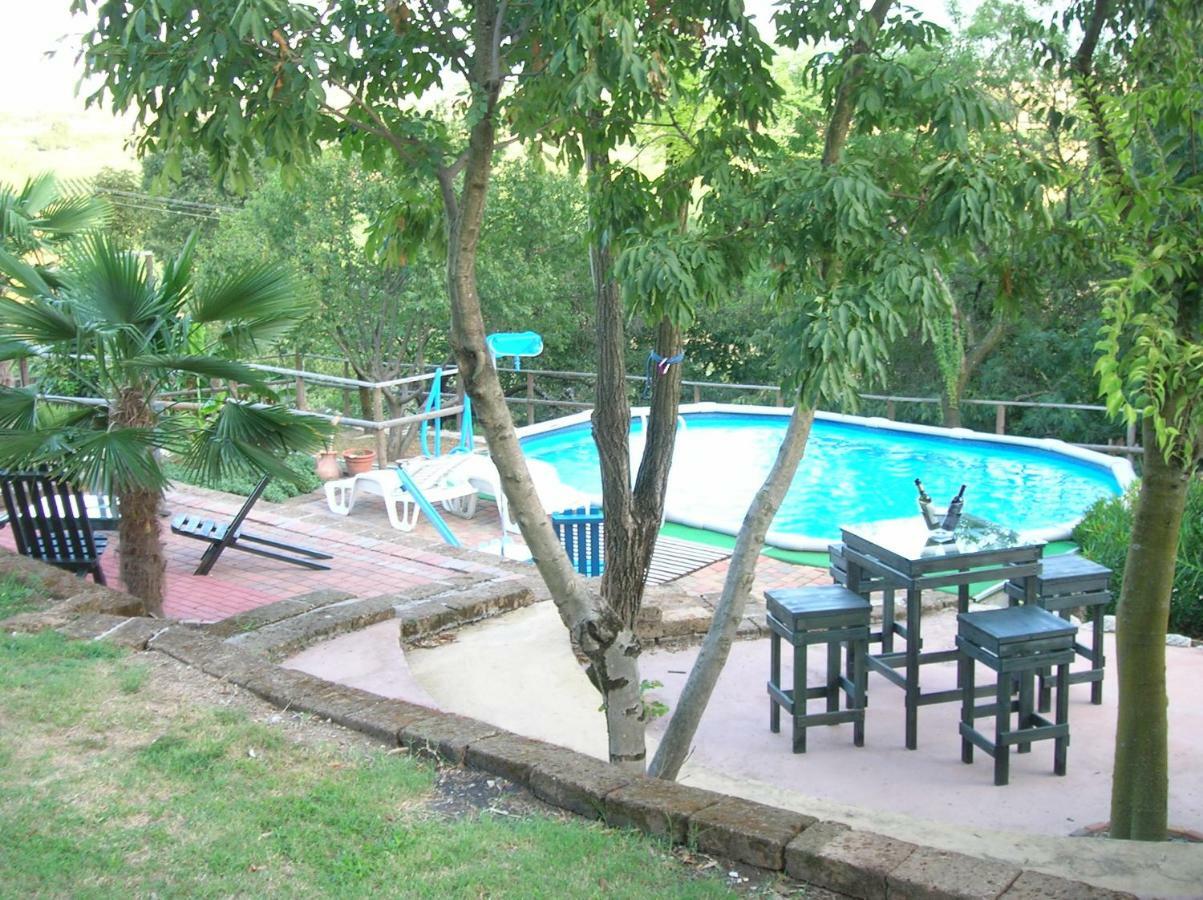 Brojo Hill Bed & Breakfast Longare Exterior photo